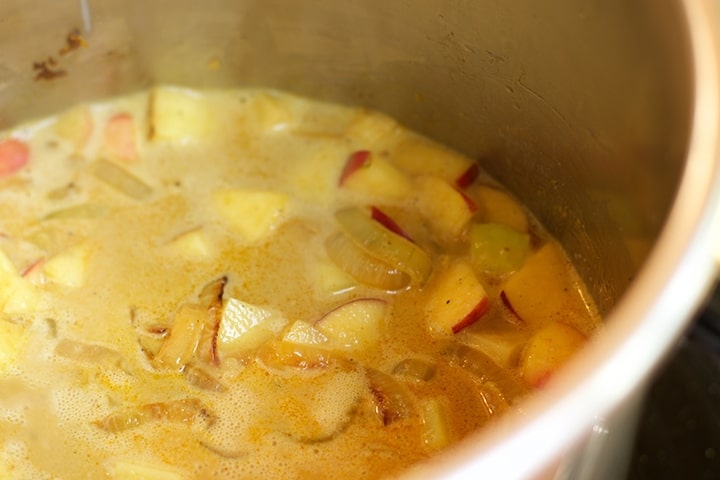 apple-curry-soup-10